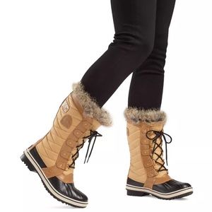 Women’s Sorel Tofino Boots